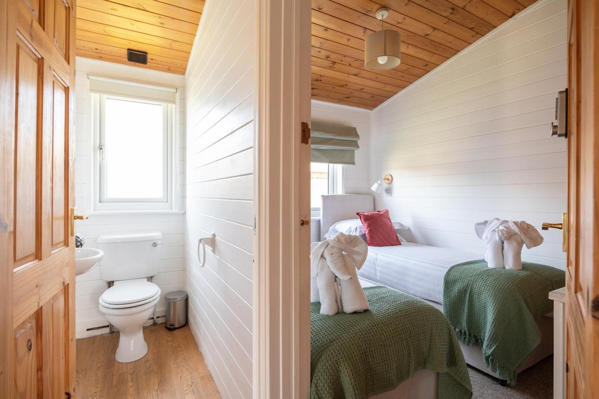 West Chalet At Tapnell Farm Yarmouth  Exterior foto